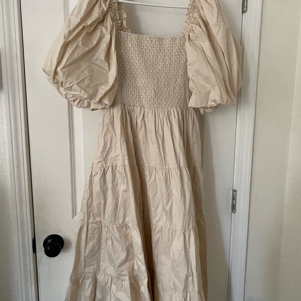 Elegant Cream Puff Sleeve Dress
